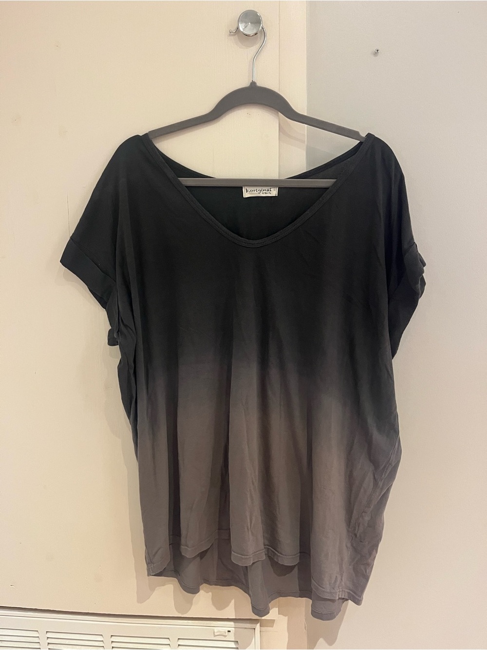 Relaxed V-Neck Ombre Tee — Black to Gray